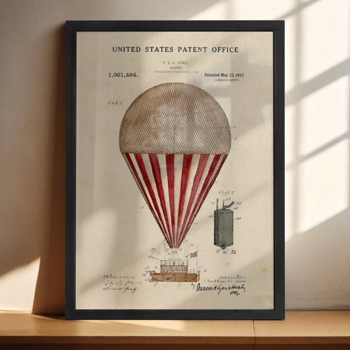 a picture of a hot air balloon on a shelf